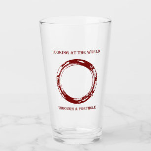 Verre Regard sur le monde à travers un hublot