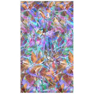 Verre souillé d'abrégé sur floral nappe