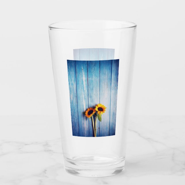 Verre Sunflower on Blue Wood Wall (Devant)