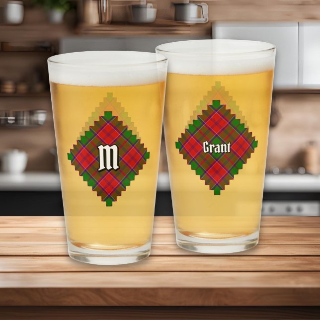 Verre Tartan Clan Grant (Créateur téléchargé)