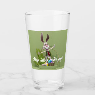 Verre Toon Rabbit debout près des oeufs de Pâques