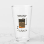 Verre Une partie de la poche de l'enseignant en chimie d<br><div class="desc">Solution de chimie Précipiter la conception qui dit simplement "Si vous ne faites pas partie de la solution,  alors vous faites partie du précipité. Fait un grand cadeau pour le geek en chimie ou l'enseignant dans votre vie qui aime les puns en chimie drôle.</div>