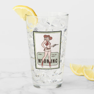 Verre Wyoming Travel Pin Up Girl - Pint Glass