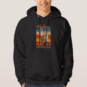 Veste À Capuche Cette Reine Est Née En Mai 09 Joyeux Anniversaire
