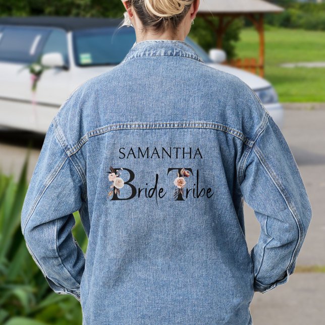Veste En Jean Bachelorette Mariée Tribe Boho Floral Lettres (Bride Tribe denim jacket for your bachelorette and pre-wedding gatherings)