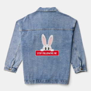 Veste En Jean Lapin mignon qui regarde avec message d'arrêt