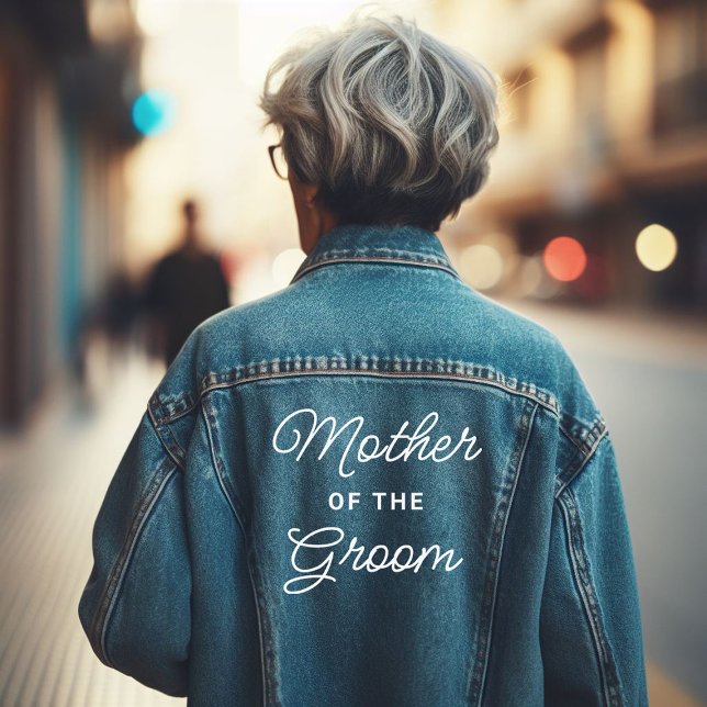 Veste En Jean Mère du marié cool (Old lady wearing a denim jacket with the message "mother of the groom")
