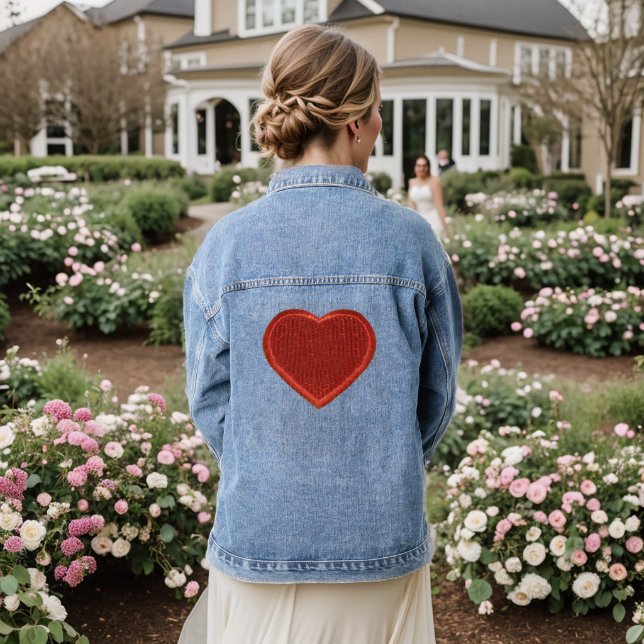 Veste En Jean Patch Cœur Brodé – Effet de Broderie Riche (Mariage Retour)
