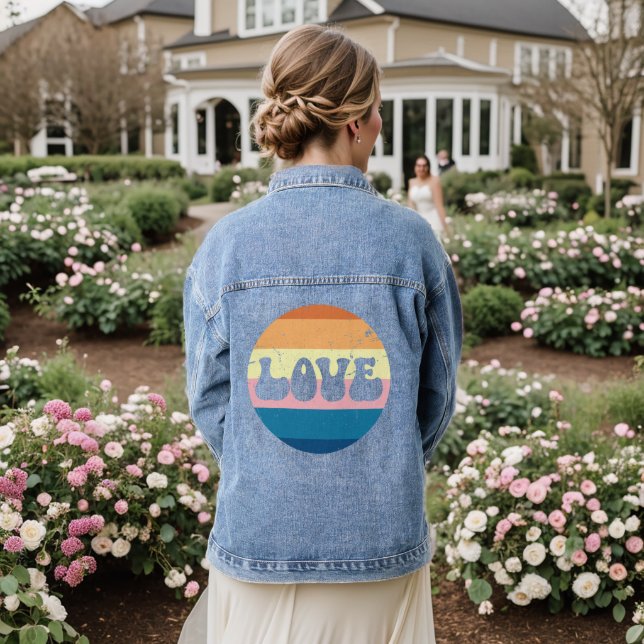 Veste En Jean Typographie D'Amour Rétro Sur Les Rayures De Couch (Mariage Retour)