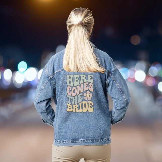 Veste En Jean Voici La Mariée Retro Bachelorette Party (Celebrate your last fling before the ring in style & add some flair to your bachelorette party look)