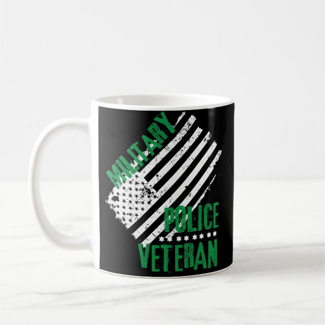 Vétérans fiers de tasse de café de vétéran de (Gauche)