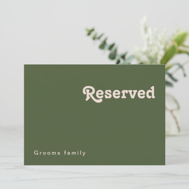 Vibes rétro simples | Olive Green Reservation Sign (Debout devant)