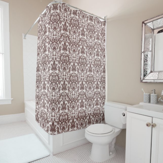 Victorian Damask Bourgogne Motif rideau de douche (En situation)