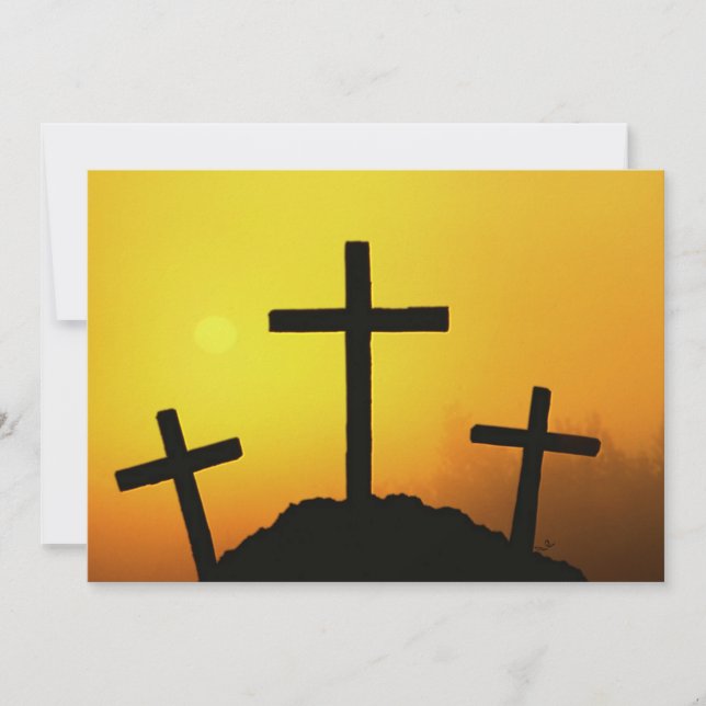 Vieille Croix en bois robuste sur Calvaire Hill au (Devant)