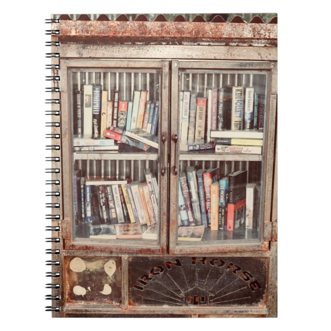 Vieille étagère à livres (Devant)