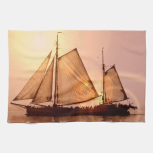 Vieille serviette de cuisine de bateaux de
