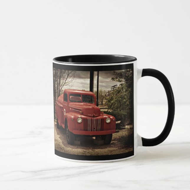 Vieille tasse de café rouge de Firetruck (Droite)