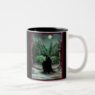 Vieille tasse de vieille femme
