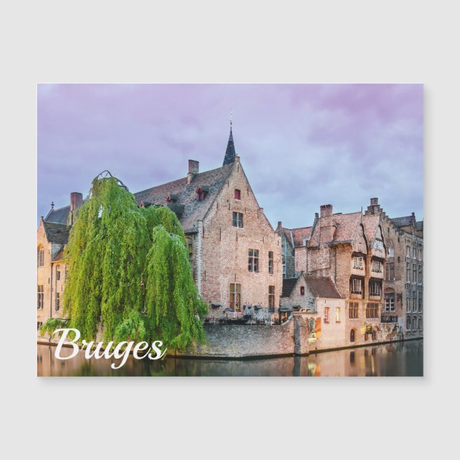 Vieille ville de Bruges et tour du Beffroi (Devant)