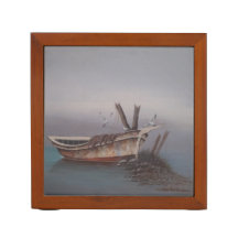 Vieux organisateur de bureau Skiff