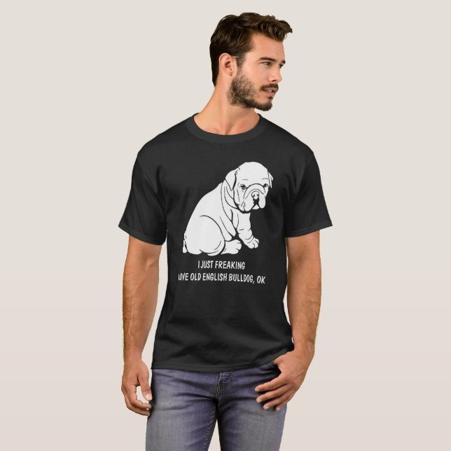 Vieux T-shirt anglais de bouledogue, amour (Devant entier)
