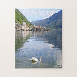 Ville de Hallstatt de puzzle et lac de l'Autriche