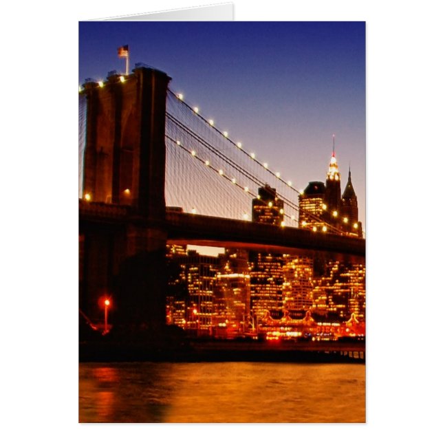Ville de New York avec pont sur le fleuve (Devant)