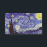 Vincent Van Gogh Starry Nuit Vintage Art<br><div class="desc">Vincent van Gogh Starry Night Art Peinture Starry Night est un tableau de l'artiste post-impressionniste néerlandais Vincent van Gogh. Le ciel bleu de la nuit est rempli de nuages tourbillonnants, d'étoiles et d'une lune brillante croissant. La Nuit étoilée est la seule nocturne de la série de vues depuis la fenêtre...</div>
