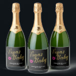 Vins pour bébés et Étiquettes de vin mousseux<br><div class="desc">Faites une déclaration avec Vegas Baby Wine et des Étiquettes de vin mousseux! Avec ses motifs classiques noir et or, son thème romantique de baiser rose et une touche de paillettes de casino, ces étiquettes élégants font le cadeau parfait pour les fêtes de bachelorette, les fêtes d'anniversaire et les nuits...</div>