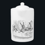 Vintage Alice au Pays des merveilles Thé Party Thé<br><div class="desc">Ce design est inclus dans la collection Alice in Wonderland Tea Party. Alice vintage au pays des merveilles Les thèmes sont présentés dans cette théière Tea Party. Pour plus de produits thématiques ; veuillez consulter Nos autres produits. Chaque thème comporte une gamme d'objets design à l'aspect distinct.</div>
