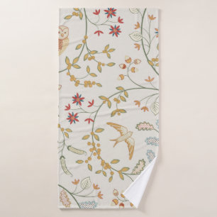 Vintage birds in foliage with flowers seamlespat