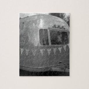 VINTAGE CAMPER TRAILER SILVER puzzle puzzle