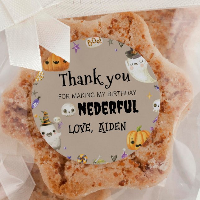 Vintage Fantôme Halloween Étiquettes de fête d'ann (Créateur téléchargé)