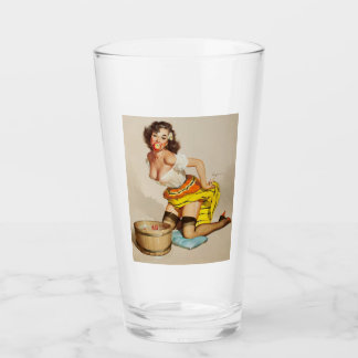 Vintage Pinceau vers le haut fille pinte verre