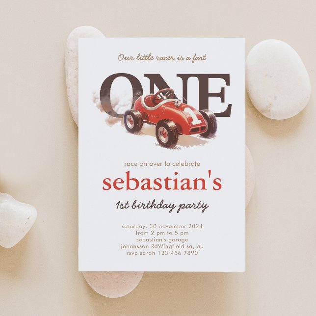 Vintage Red Race Car 1er Anniversaire Invitation (Créateur téléchargé)