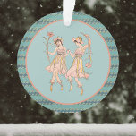Vintage Shakespeare's Garden Women avec fleurs<br><div class="desc">Ce design charmant comprend deux femmes qui se tiennent la main,  presque comme danser,  et qui tiennent aussi de belles grandes fleurs. Les couleurs sont pêche légère,  bleu,  et bronzé avec aqua et menthe foncée. L'arrière - plan est une vague d'eau d'eau d'eau d'eau d'eau douce stylisée.</div>