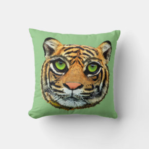 Visage de tigre sauvage sur coussin jeté vert