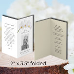 Visite Carte photo de prière commémorative funéraire simp<br><div class="desc">Orchidées blanches élégantes, une photo et les détails de votre célébration de la vie sur le front, la prière du Seigneur, ou toute prière, sur le dos et les détails de la vie de votre être aimé à l'intérieur. La couleur arrière - plan peut être modifiée. Beau à inclure à...</div>