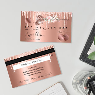 Visite Femme de ménage nettoyant la maison carte de crédi