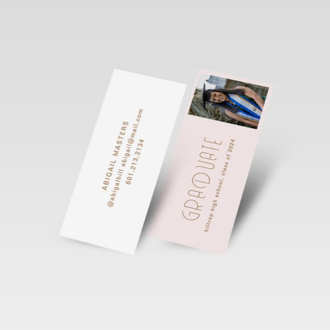 Visite Mini Carte de nom du diplômé en typographie moderne (Créateur téléchargé)