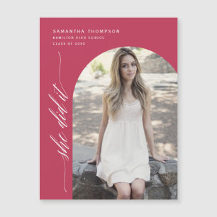 Viva Magenta Elle L'A Fait Arch Photo Graduate Mag