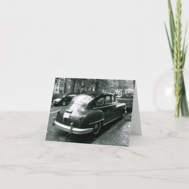 Voiture classique dans la carte de note de photo (Devant)