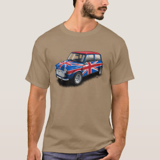 Voiture classique d'Union Jack mini sur le T-shirt
