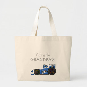 Voiture de course allant dans le sac fourre-tout