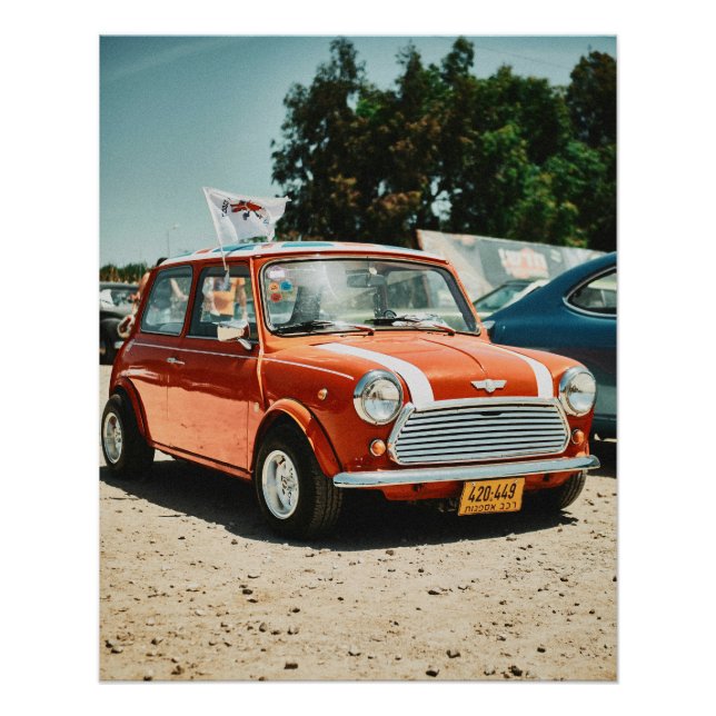 Voiture mini-tonneau rouge avec affiche de carross (Devant)