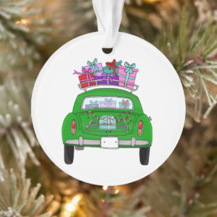 Voiture verte avec cadeaux de Noël