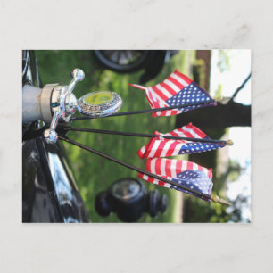 Voiture Vintage et carte postale American Flag