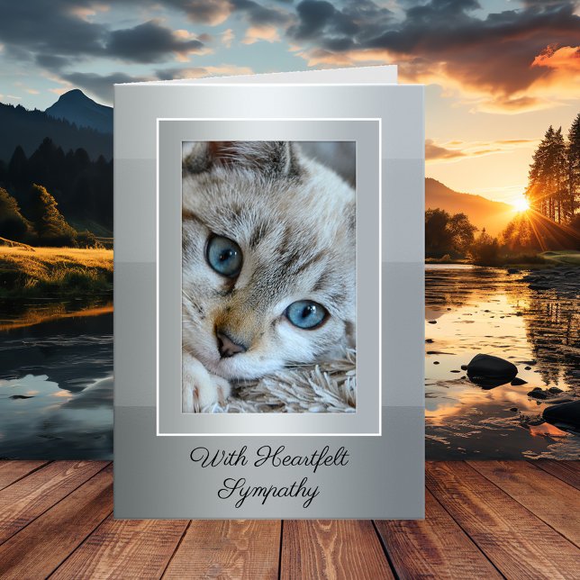 Votre photo Elegant Gris Stripé Carte de Sympathie (An elegant gray striped sympathy card for a cat (or other pet) featuring your own cat photo)