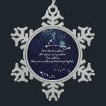 Voyageurs et étoiles - Ornement encadré de flocon<br><div class="desc">"Imaginez regarder dans le ciel nocturne et voir un million de guides brillants remplis de promesses. " Inspiré par l'histoire Le Petit Prince de Saint-Exupéry.</div>