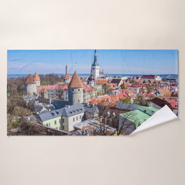 Vue aérienne du centre de Tallinn (Serviette de bain)